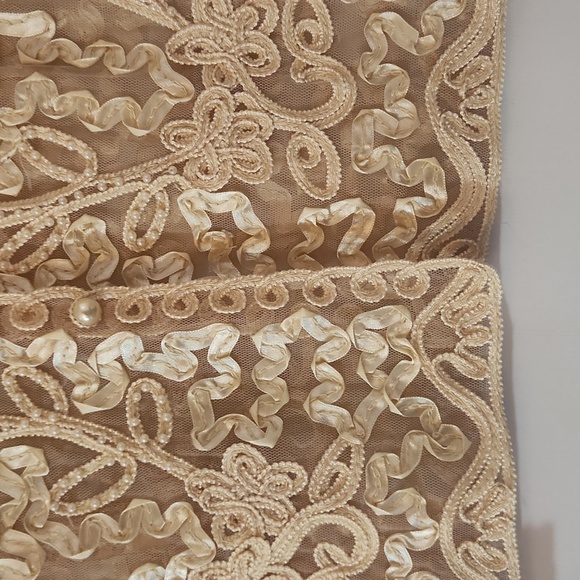 Red Coral button up top - Picture 4 of 6